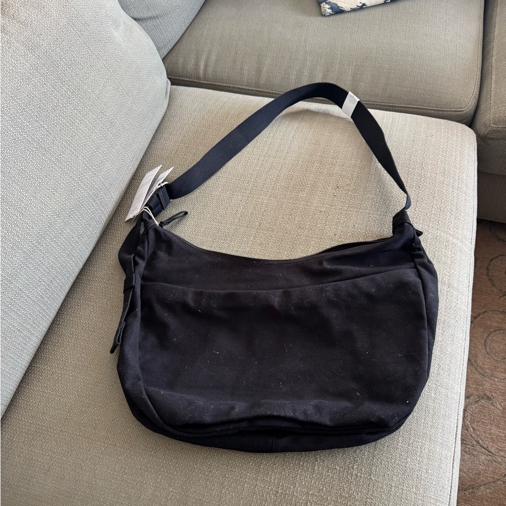 The Carryall crossbody